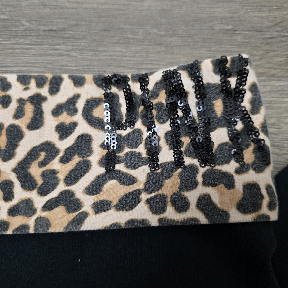 Y2K Victoria's Secret Roll Top Animal Print Sequins Capri Leggings Size Medium - Picture 4 of 10